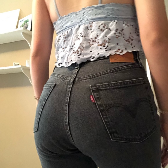 Brand New Levi’s 550’s High Waisted Denim - Picture 6 of 6